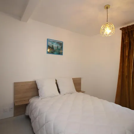 Murat-le-quaire, 4 Pièces, 7 Personnes - Fr-1-608-154 Appartement